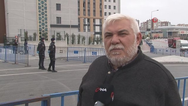 Torunlarına eşya getirdi