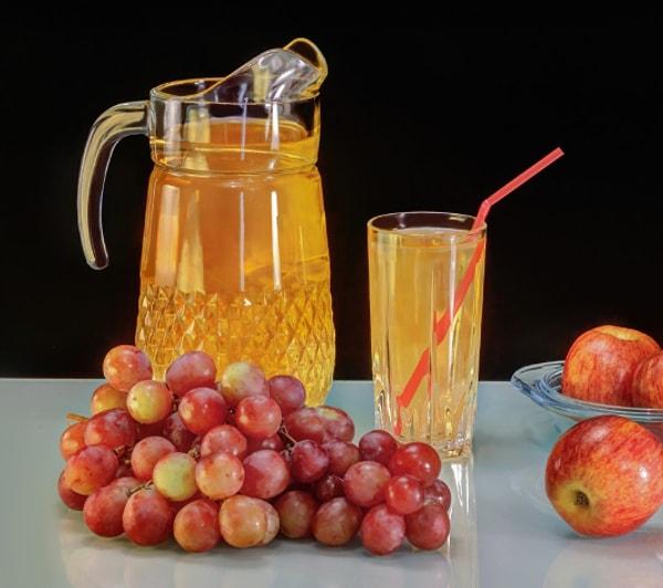 10. Taze meyve suyu içmek yerine pastörize meyve sular tüketebilirsiniz. Taze meyve suları zehirlenmeye yol açabilir.