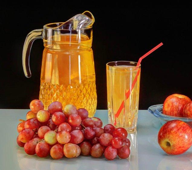 10. Taze meyve suyu içmek yerine pastörize meyve sular tüketebilirsiniz. Taze meyve suları zehirlenmeye yol açabilir.