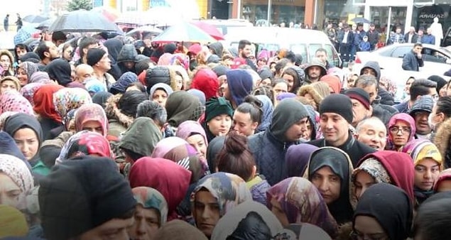 Eskikale Mahallesi Hoca İmam Sokak'ta bulunan ev eşyası satışı yapmak üzere bir mağazanın açılışı gerçekleştirildi.