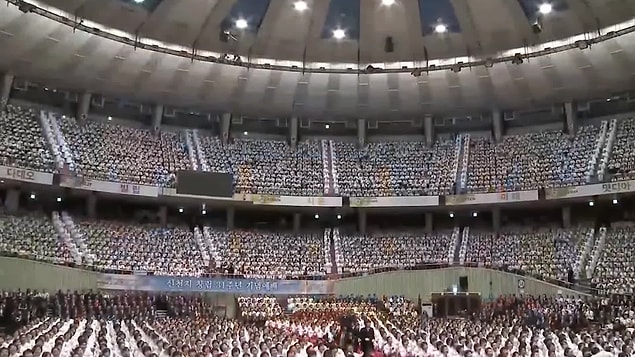 Bu noktada Shincheonji Tarikatı'nı biraz irdelemek gerekiyor.