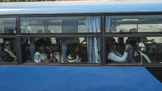 İronik Tablo: Etiyopya'da Bulunan ve Vizesi Biten 35 İtalyan Turist Ülkesine Dönmeyi Reddediyor