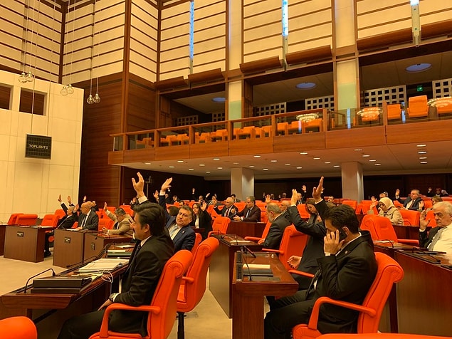 "Ekonomik ve sosyal alanlarda alınacak önlemlerin tespit edilmesi gerek"