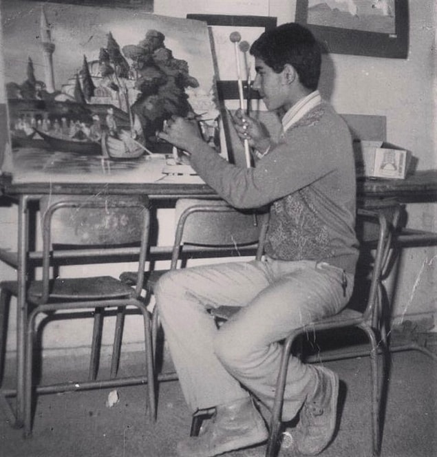 11. Ahmet Güneştekin, eserleri resim, kavramsal sanat ve konstrüksiyon heykelleri kapsayan dünyaca ünlü görsel sanatçısıdır. Batman, 1980.