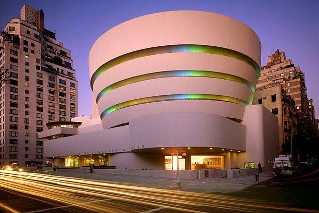 2. Solomon R. Guggenheim Müzesi - New York, Amerika Birleşik Devletleri