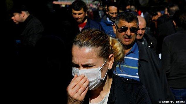 Sağlık Bakanı Fahrettin Koca'nın açıklamasına göre Türkiye'de Koronavirüs vakası 98'e ulaştı. Sayı yükseldikçe insanlar tedirgin olmaya ve tedbirlerini daha da arttırmaya başladı.