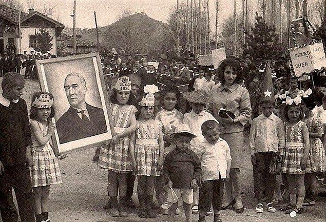 19. Almus Atatürk İlkokulu öğrencileri, Tokat, 1970.