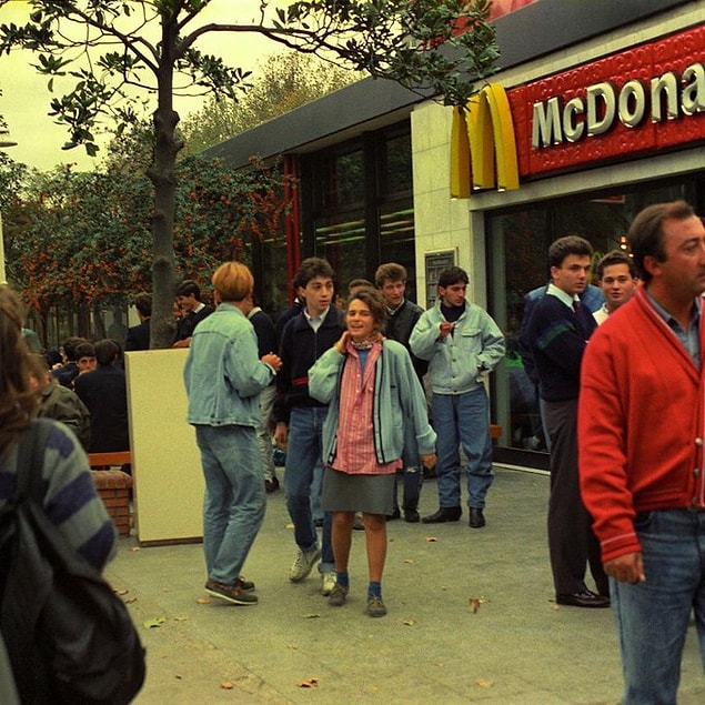 24. Taksim, İstanbul, 1990.