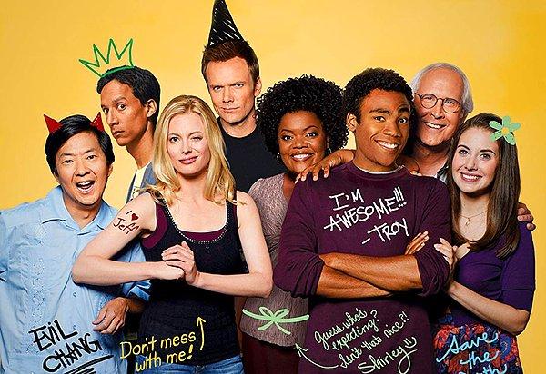 15. Netflix, 1 Nisan'dan itibaren “Community”nin altı sezonunun tamamını yayınlamaya başlamak için Sony Pictures TV ile bir anlaşma imzaladı.
