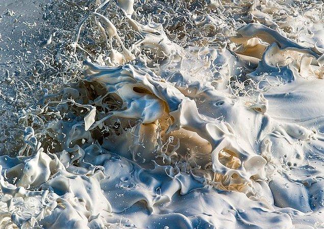 4. Deniz köpüğünün yüksek hızda çekilmiş fotoğrafı: