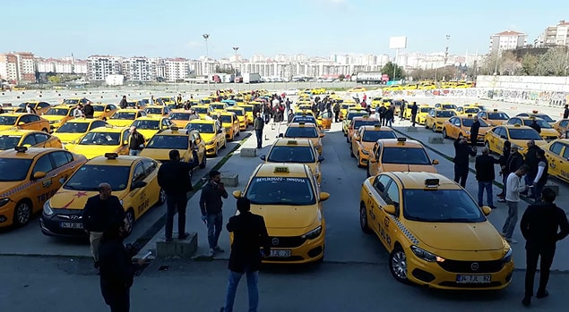 1 metre kuralına uymaları istendi