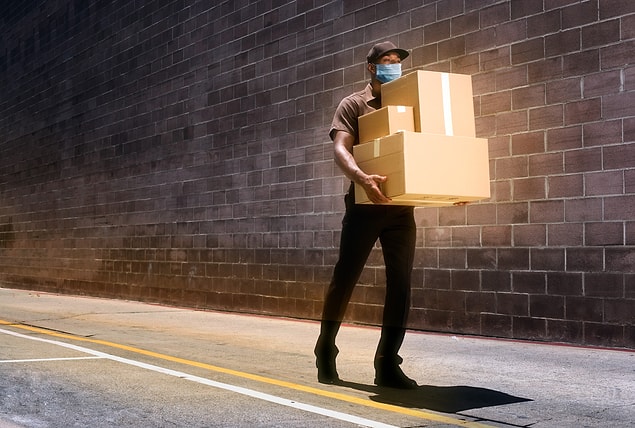 Online alışverişte paketlerden virüs bulaşma ihtimali yok denecek kadar düşük.