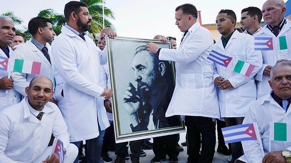 Kübalı doktorlar İtalya'ya gidiyor