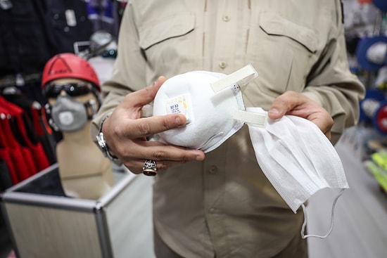 İçişleri Bakanı 'Stok Yapan Maske Üreticileri Var' Dedi ve Süre Verdi: 'Fabrikalarına El Koyarız'