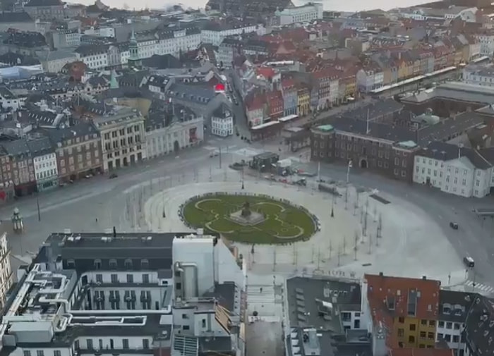 Karantina Altındaki Kopenhag'da Caddeler ve Yollar Bomboş Kaldı