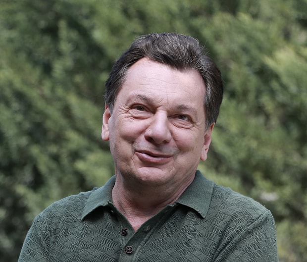 Vedat Milör