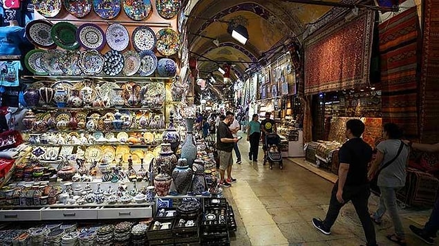 Kapalıçarşı koronavirüs önlemleri kapsamında geçici olarak kapatıldı