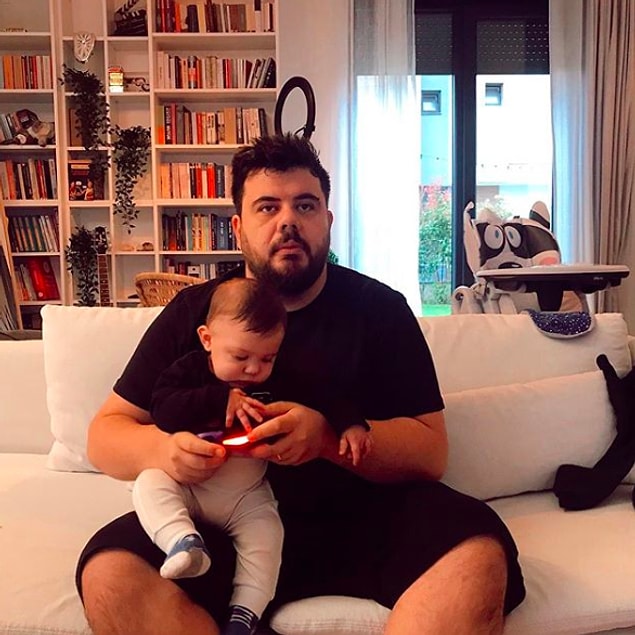 Hal böyle olunca, ünlülere büyük bir görev düştü diyebiliriz. Neredeyse birçok kişi, #evdekal etiketiyle milyonlara seslendi.