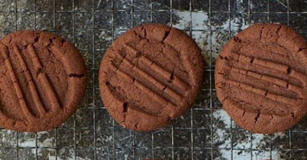 Kakaolu Bisküvi Tarifi: Evde Atıştırmalık Arayanlara Pratik Bir Önerimiz Var! Kakaolu Bisküvi Nasıl Yapılır?