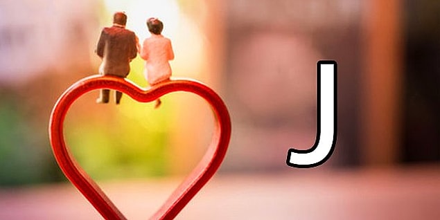 Ruh eşinin isminin ilk harfi "J"!