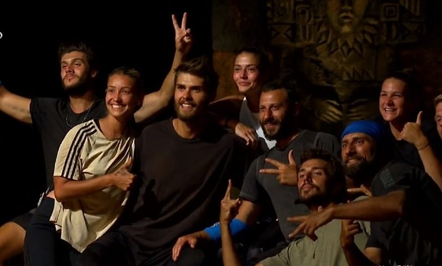 Uzun zamandır yarışmalarda istedikleri performansı yakalayamayan Gönüllüler, bu hafta da dokunulmazlığı kaybederek takımlarından bir kişiyi eleme adayı göstermek zorunda kaldılar.
