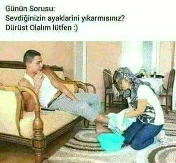 Bir de elin oğlundan size ne ya da kadınların hamaratlığından ona ne? Kadınların kendilerini birilerine beğendirme gibi bir görevleri sorumlulukları yok. Artık bu sığ düşünceden sıyrılmamız gerekiyor.