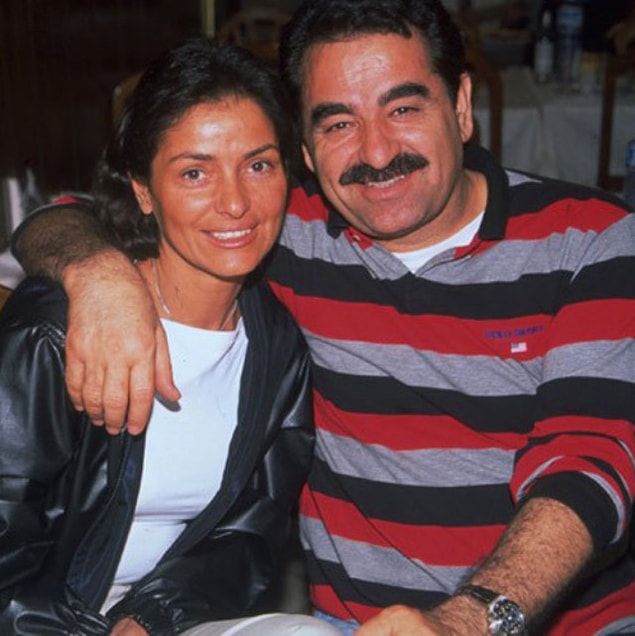 7. İbrahim Tatlıses'in ebedi aşkı Derya Tuna'dan ayrıldığını açıklaması ama sebebi henüz bizim bilmememiz...