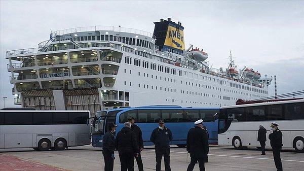 65 Türk vatandaşı bulunuyordu: Yunanistan'daki El. Venizelos gemisinde testi negatif çıkanların tahliyesi tamamlandı