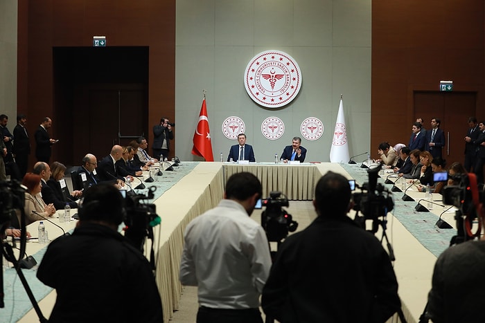 Profesörlere Davet Gönderildi: İşte 'İkinci Bilim Kurulu' İçin Belirlenen İsimler