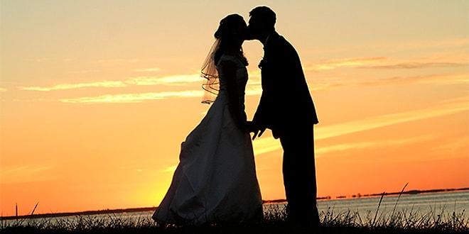 Kaç Yaşında Evleneceğini Öğrenmek İstiyorsan Önce Düğününü Planla!