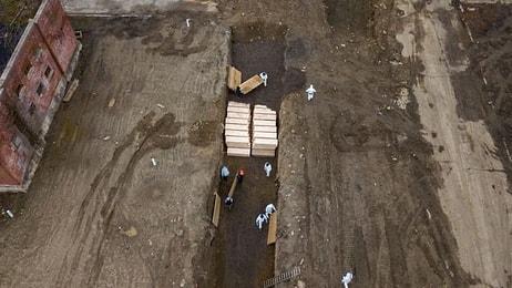 New York Salgının Merkezi Oldu: Vakalar ABD Dışındaki Tüm Ülkeleri Geçti, Toplu Mezarlar Kazılıyor