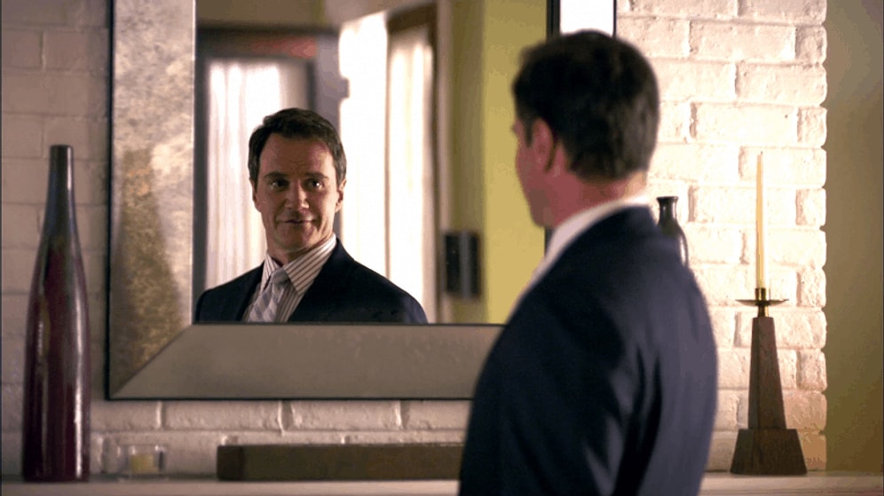 Kim Bu Yakışıklı? Aaa Benmişim! Evde Kendimizi Gördükçe Aklımızdan Geçen 10 Düşünce