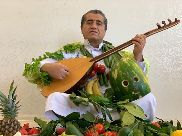 Sazını çalıp; karpuz, domates ve salatalıktan yiyip sebze ve meyvelerin önemini anlatan Aydın Aydın, "Ekşi, tatlı, acılı, mis kokulu yapraklı, toprak anadan geldik, özü suyunda saklı, ye ye ye hepsi reçetesiz ilaç bunlar" diyerek sebze ve meyvelerin önemine değindi.