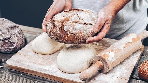 Sırada marketlerde maya bırakmayan bir trend: Evde ekmek yapma!