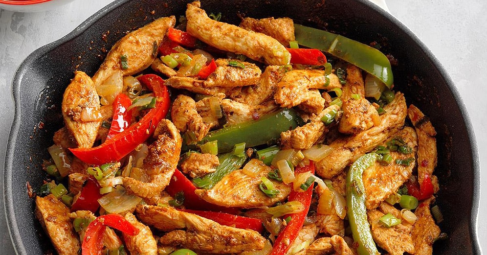 Tavuk Fajita Tarifi: Ağız Sulandıran Görüntüsüyle Lokum Kıvamında Tavuk Fajita Nasıl Yapılır?