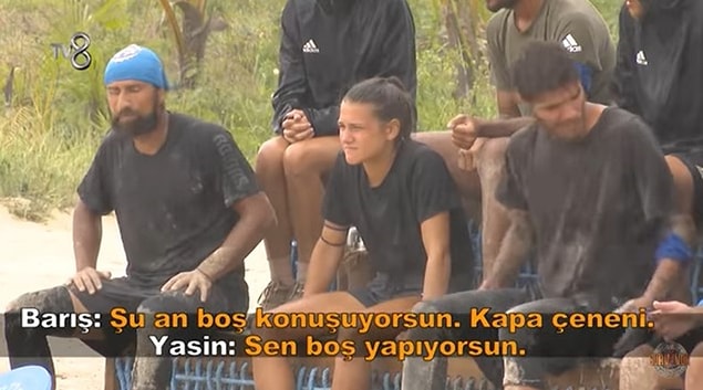 Hatta öyle yakından ki geçtiğimiz gün minik bir ifşa attı ortaya!