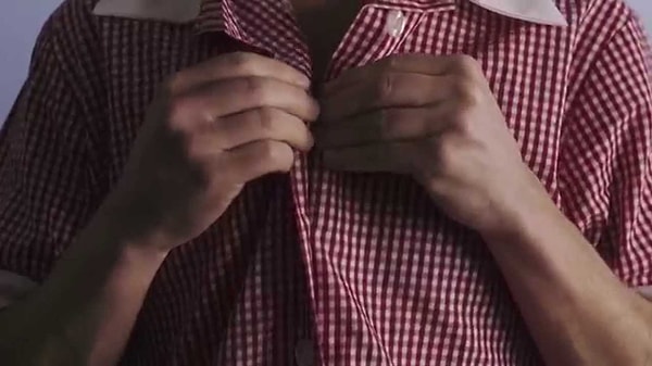 13. Снимите с себя пижаму.