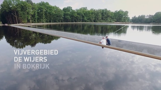 Bisiklet Tutkunları İçin Unutulmaz Bir Deneyim Yaşatan Suyun İçinden Geçen Bisiklet Yolu