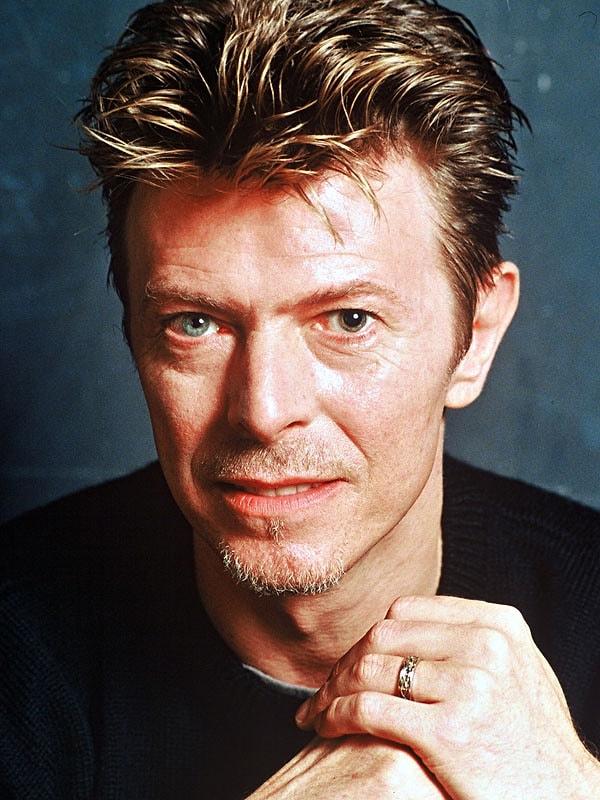 14. David Bowie'nin bildiğimiz hali.