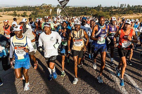 3. Güney Afrika Cumhuriyeti'nde her yıl düzenlenen tarihi Komrades Maratonu, yeni tip koronavirüs nedeniyle alınan önlemler kapsamında ertelendi.