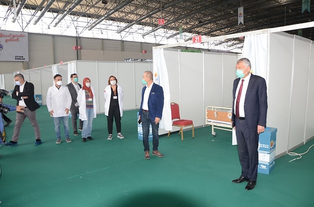 Dr. Rıza Mete: "Sahra hastaneleri ev ile yoğun bakım arasında bir yerdir"