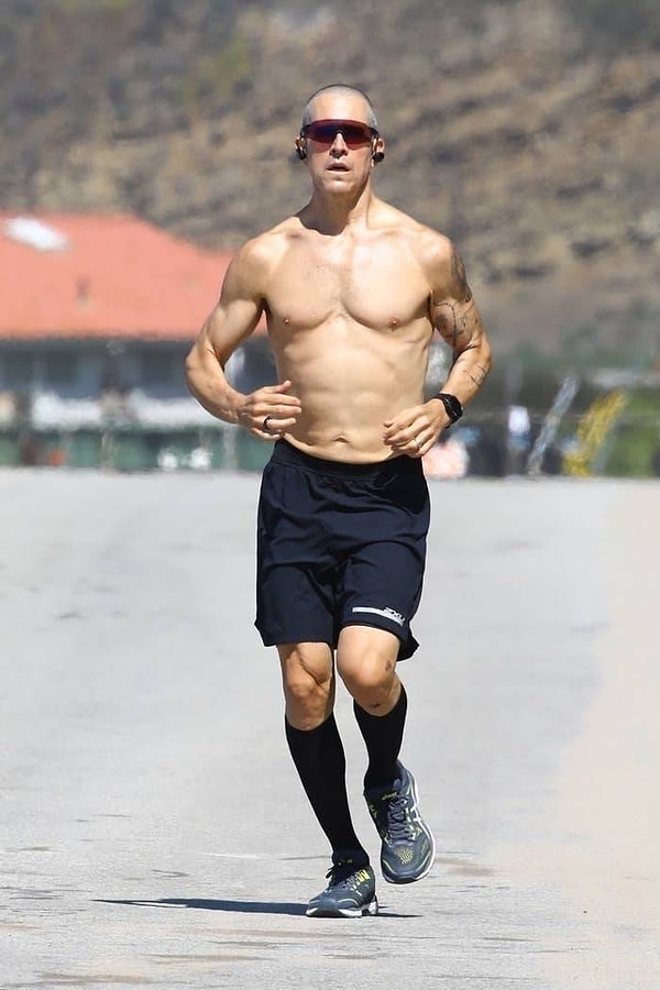 Муж Риз Уизерспун