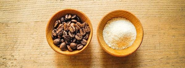 11. Regl dönemindeyken şeker ve kafein tüketiminden kaçınmanıza gerek yoktur.