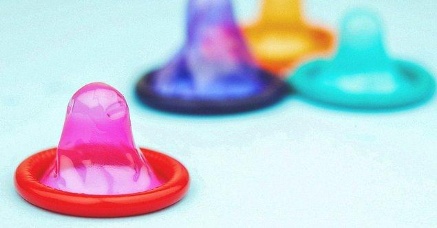 13. Son olarak, prezervatifler cinsel yolla bulaşan enfeksiyonlara karşı korunmamızı sağlayan daimi şeylerdir.