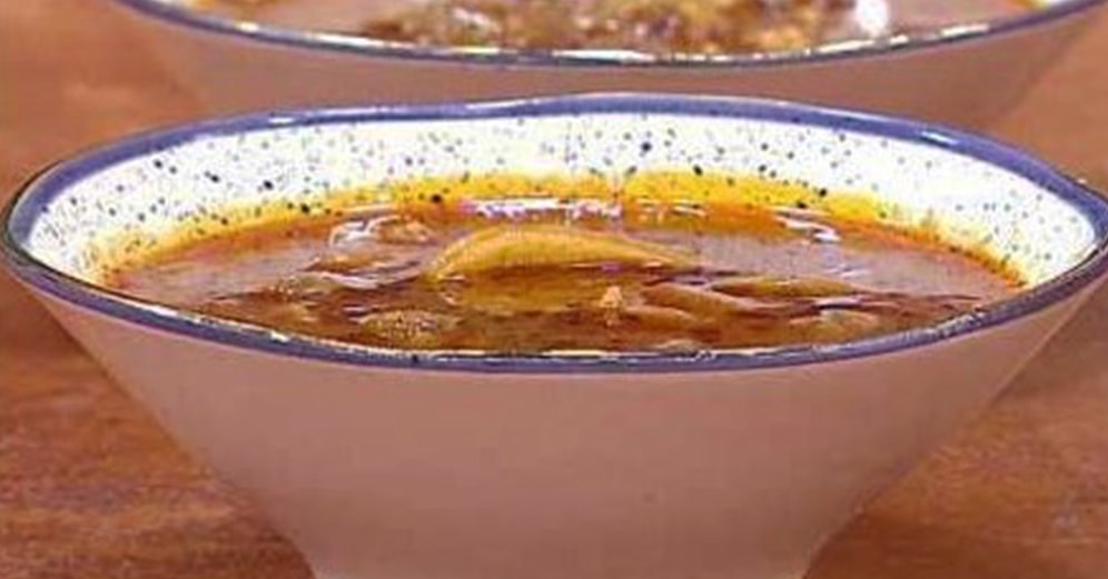 Para Para Çorbası Tarifi: İçinde Yok Yok! Besleyici ve Nefis Para Para Çorbası Nasıl Yapılır?