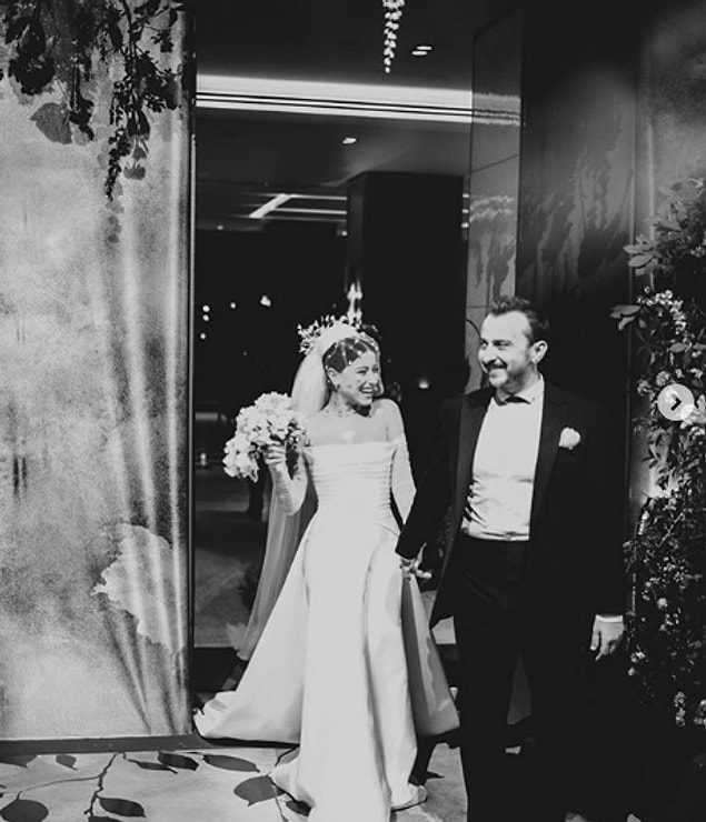 Hazal Kaya birtanecik eşinin doğum gününü Instagram'dan romantik sözlerle kutladı. Zaten aşığız bu ikiliye ne yapsalar gönlümüzü fethediyorlar biliyorsunuz!