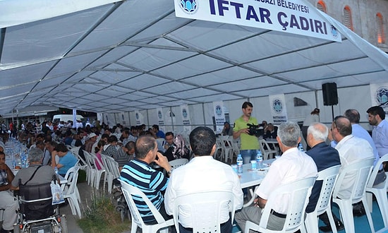 Ramazan Genelgesi: Toplu İftar Yasaklandı, Türbe Ziyaretleri Kısıtlandı