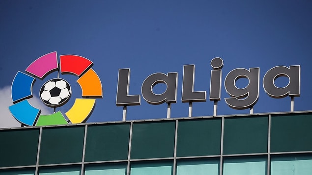 23. La Liga'nın korsan yayınların tespitinde kullandığı "Süper Bilgisayar - Demogorgon"; COVID-19'u moleküler boyutta inceleyecek, proteinlerini ayrıştıracak ve en etkili tedavi yöntemini belirlemede yol gösterecek.