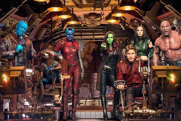 12. James Gunn, Guardians of the Galaxy serisini bir üçleme olarak planladığını ve dördüncü film çekmeyi düşünmediğini açıkladı. Ayrıca The Suicide Squad’ın çıktığı yılda, yani 2021’de geçeceğini belirtti.