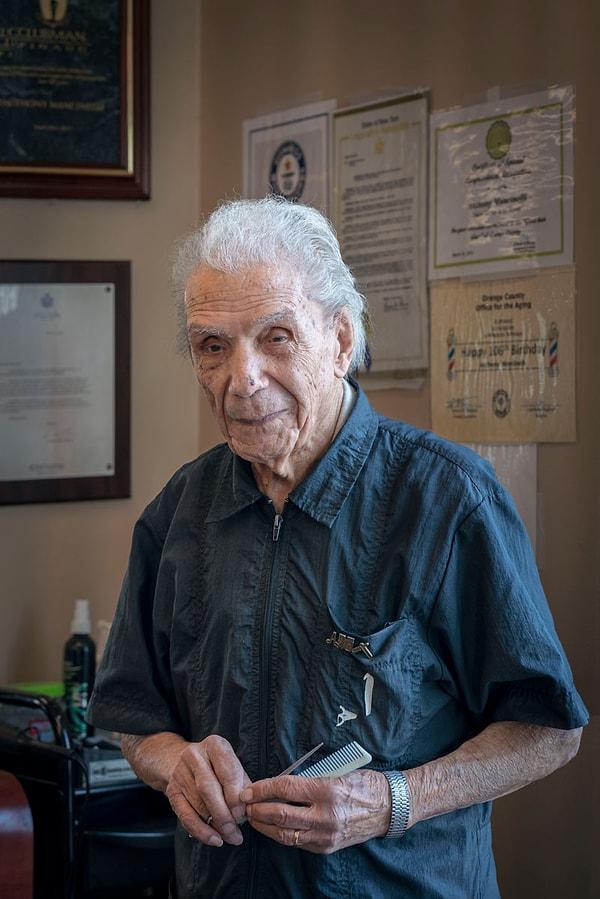 108 yaşındaki Antony Mancinelli, 1911 yılında İtalya'da doğmuştu.